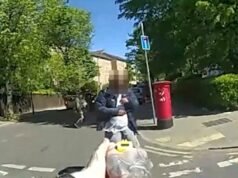 Imagens de câmera corporal da polícia mostram prisão de suspeito de esfaqueamento em Londres Imagens de câmera corporal da polícia mostram prisão de suspeito de esfaqueamento em Londres
