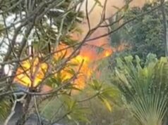 Incêndio irrompe em popular resort de Bali Incêndio irrompe em popular resort de Bali