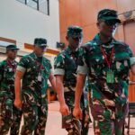 Indonésia leva quatro soldados a julgamento por ataque com ácido a ativista