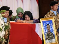 Indonésia recebe corpos de soldados da paz mortos no sul do Líbano Indonésia recebe corpos de soldados da paz mortos no sul do Líbano