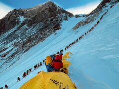 Investigação no Nepal expõe esquema de resgate fraudulento de US$ 20 milhões envolvendo amarrar comida de caminhantes do Monte Everest: relatório Investigação no Nepal expõe esquema de resgate fraudulento de US$ 20 milhões envolvendo amarrar comida de caminhantes do Monte Everest: relatório