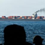 Irã 'APRESENTA dois navios' depois que três navios são atacados no Estreito de Ormuz após a extensão do cessar-fogo de Trump - Atualizações ao vivo