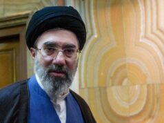 Irã em crise enquanto as negociações com os EUA fracassam, o regime da ‘máfia’ de Mojtaba bloqueia o enterro de Khamenei: analista Irã em crise enquanto as negociações com os EUA fracassam, o regime da 'máfia' de Mojtaba bloqueia o enterro de Khamenei: analista