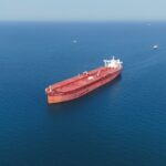 Irã fecha novamente o Estreito de Ormuz devido ao bloqueio dos EUA aos seus portos