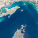 Irã supostamente dispara contra três navios no Estreito de Ormuz