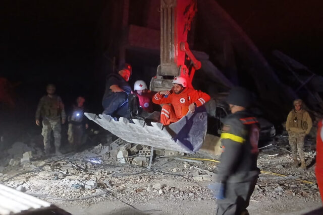 Israel mata jornalista e fere outro no sul do Líbano, ataque direcionado
