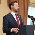 JD Vance revela que não há acordo com o Irã após 21 horas de negociações de paz, ao alertar que a situação é “pior” para Teerã