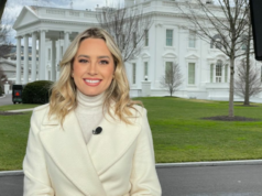 Jacqui Heinrich, da Fox News, sobre a cobertura de Trump – e a liderança de um corpo de imprensa da Casa Branca sob ataque Jacqui Heinrich, da Fox News, sobre a cobertura de Trump - e a liderança de um corpo de imprensa da Casa Branca sob ataque