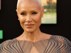 Jada Pinkett Smith pede ao tribunal que obrigue o ex-amigo de Will Smith a pagar suas contas legais de US$ 49 mil Jada Pinkett Smith pede ao tribunal que obrigue o ex-amigo de Will Smith a pagar suas contas legais de US$ 49 mil