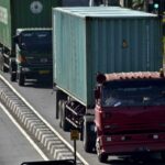 Jalan Rusak e Kecelakaan Meningkat, Bekasi Kaji Pembatasan Jam Truk