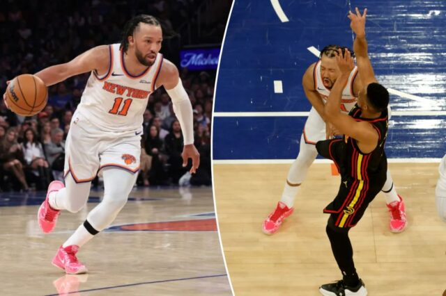 O armador do Atlanta Hawks, CJ McCollum (3), dá um chute e chuta o guarda do New York Knicks, Jalen Brunson (11), na virilha durante o terceiro quarto.