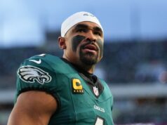 Jalen dói sob o microscópio após Eagles draftar Makai Lemon, Eli Stowers Jalen Hurts.