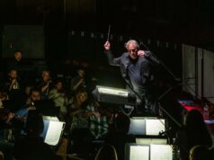 James Conlon inicia sua última etapa na Ópera de Los Angeles como diretor musical com uma missão James Conlon inicia sua última etapa na Ópera de Los Angeles como diretor musical com uma missão