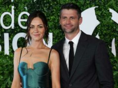 James Lafferty, de One Tree Hill, e sua esposa Alexandra Park dão as boas-vindas ao primeiro bebê James Lafferty