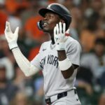 Jazz Chisholm Jr. comemora depois de acertar um home run solo na quarta entrada da vitória dos Yankees por 12-4 sobre os Astros em 24 de abril de 2026 em Houston.