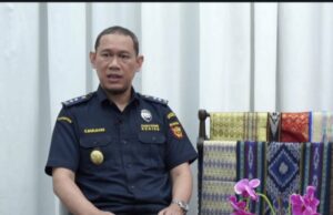Jemaah Haji Bawa Uang Rp 100 Juta Lebih Wajib Lapor Bea Cukai Jemaah Haji Bawa Uang Rp 100 Juta Lebih Wajib Lapor Bea Cukai
