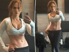 Jennifer Lopez, 56, mostra abdômen tanquinho após sessão de ginástica matinal Jennifer Lopez, 56, mostra abdômen tanquinho após sessão de ginástica matinal