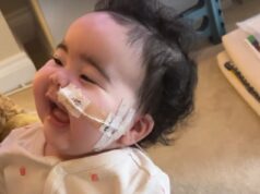 Jesy Nelson diz que ‘não há nada melhor do que voltar para casa’ para suas filhas gêmeas enquanto ela compartilha um lindo clipe de seus bebês depois de compartilhar que eles serão submetidos a mais testes em meio à batalha da SMA Jesy Nelson compartilhou um clipe emocionante de suas filhas gêmeas na sexta-feira, depois de compartilhar que elas serão submetidas a mais testes durante sua batalha contra a atrofia muscular espinhal