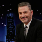 Jimmy Kimmel dá uma palestra para Melania Trump e repete a piada de 'viúva grávida' que diz ser sobre 'diferença de idade'