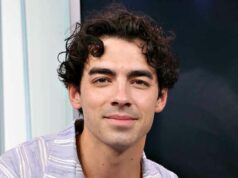 Joe Jonas se torna oficial do Instagram com a namorada Tatiana Gabriela História de namoro de Joe Jonas com Taylor Swift Sophie Turner