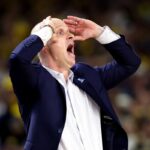 Jogo do título da NCAA chamado de 'Rigged' quando Fans Slam Refs na vitória de Michigan contra UConn