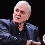 John Cleese critica o silêncio mundial sobre o massacre de cristãos nigerianos na Páscoa por terroristas islâmicos