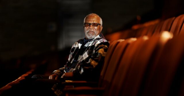 John Kani retorna para '"Master Harold"... and the Boys' após John Kani retorna para '"Master Harold"... and the Boys' após 40 anos: 'É uma jornada incrível'