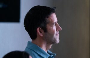 John Ternus, da Apple, dirigirá uma das empresas mais poderosas do mundo; o trabalho é um campo minado John Ternus, da Apple, dirigirá uma das empresas mais poderosas do mundo; o trabalho é um campo minado