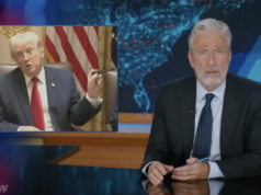 Jon Stewart tem uma reação brutal a Trump tagarelando sobre canetas Jon Stewart tem uma reação brutal a Trump tagarelando sobre canetas