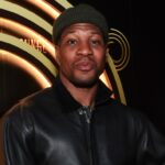 Jonathan Majors caiu da janela no set antes da greve da equipe por questões de segurança