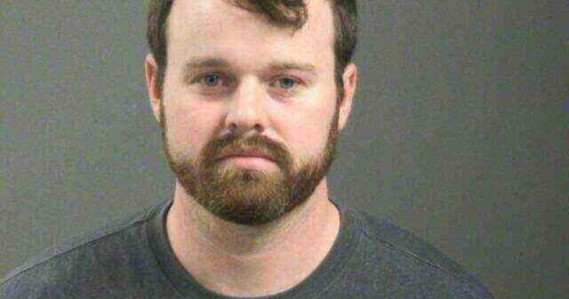 Joseph Duggar se declara inocente de abuso sexual e vai para casa. A história até agora
