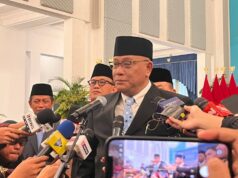 Jumhur Jabat Menteri LH, Rocky Gerung: Kabinet Jadi Effectif Kalau Ada Tokoh Mantan Napi Jumhur Jabat Menteri LH, Rocky Gerung: Kabinet Jadi Effectif Kalau Ada Tokoh Mantan Napi