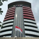 KPK Bawa 12 Pejabat Kabupaten Tulungagung ke Surabaya Pasca Pemeriksaan OTT Bupati Tulungagung