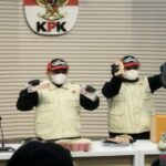 KPK Sita Uang Rp 335 Juta hingga Sepatu Louis Vuitton em OTT Bupati Tulungagung