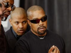 Kanye West processado por agressão e sofrimento emocional por briga ‘covarde’ no Chateau Marmont Kanye West processado por agressão e sofrimento emocional por briga ‘covarde’ no Chateau Marmont