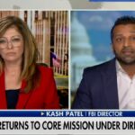 O diretor do FBI, Kash Patel, fala durante uma coletiva de imprensa em 23 de outubro de 2025 na cidade de Nova York. (Crédito: Michael M. Santiago/Getty Images)