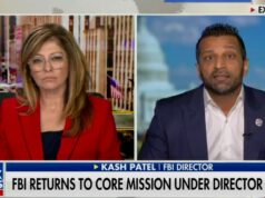 Kash Patel afirma que seu processo contra o Atlântico acontecerá amanhã: ‘Não tolerarei seus ataques’ | Vídeo O diretor do FBI, Kash Patel, fala durante uma coletiva de imprensa em 23 de outubro de 2025 na cidade de Nova York. (Crédito: Michael M. Santiago/Getty Images)