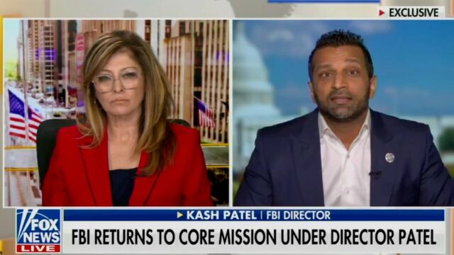 O diretor do FBI, Kash Patel, fala durante uma coletiva de imprensa em 23 de outubro de 2025 na cidade de Nova York. (Crédito: Michael M. Santiago/Getty Images)