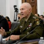 Kepala Staf AD AS Dicopot Usai Tak Sejalan com Trump