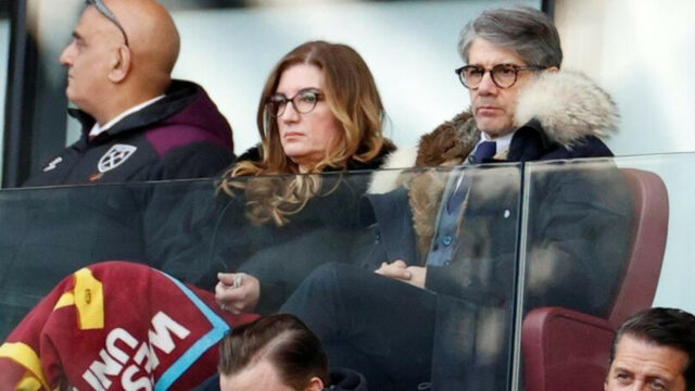 Kisah Unik e Bos Wanita Jual Beli Suami da Liga Inggris
