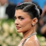 Kylie Jenner processada por ex-governanta que alega discriminação e ‘assédio severo’