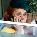 Liz Jones diz que Fergie deve estar oprimida pela culpa de decepcionar suas filhas e repetir seu próprio ciclo familiar de casos