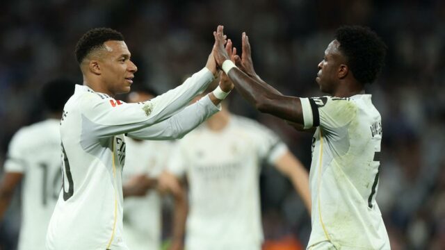 La Liga: Mbappe e Vinicius Jr. marcam na vitória do Real Madrid sobre o Alavés e se aproxima do Barcelona na liderança
