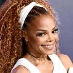 LaToya Jackson diz que a irmã Janet 'gentilmente recusou' ser retratada em 'Michael': 'Eu gostaria que todos estivessem no filme'