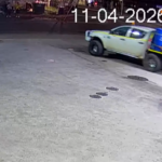 O homem partiu depois de encher vários galões com 600 litros de diesel.