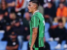 Lakukan Kesalahan Berulang, Jay Idzes Dikritik Media Italia: Permainan Kasar! Lakukan Kesalahan Berulang, Jay Idzes Dikritik Media Italia: Permainan Kasar!