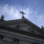 Laporan HRW Ungkap Tiongkok Tekan Umat Católico Bawah Tanah Gabung Gereja Resmi Negara