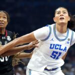 Lauren Betts plays against South Carolina in championship game