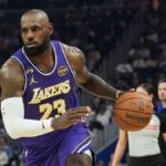 LeBron James se torna o quarto jogador da NBA a atingir 12 mil assistências na carreira