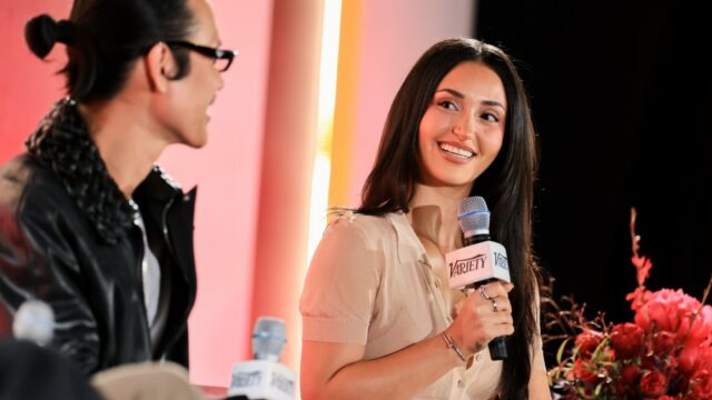 Leah Kateb diz que Tobey Maguire é 'o melhor homem-aranha' no Variety's Entertainment Marketing Summit: 'Eu não me importo com o que alguém diz'
